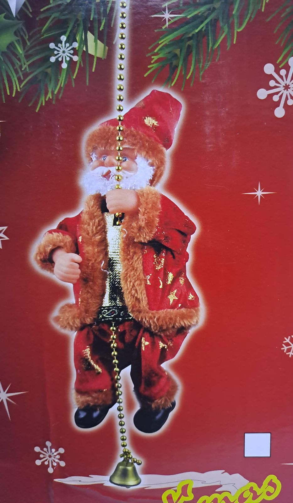 Viejo pascuero escalador a pilas